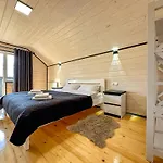 Gray House Kryvorivnya Сasa de vacaciones