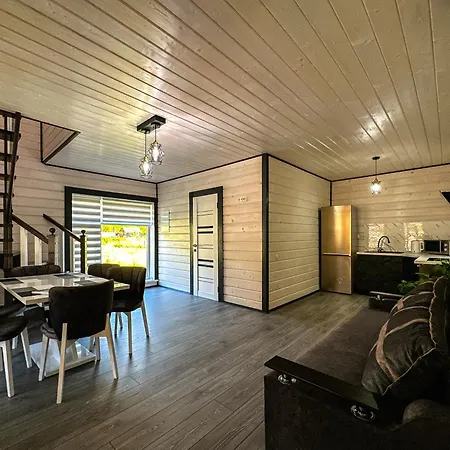 Gray House Kryvorivnya *